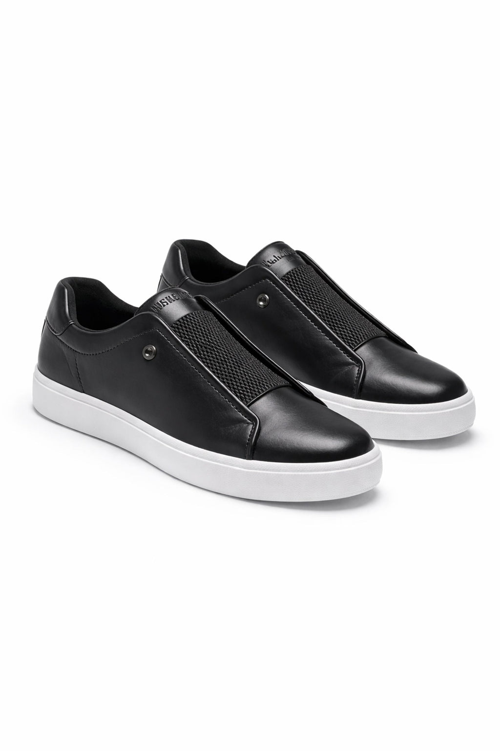 ND CITY™ Classic Black Low Top Trainers
