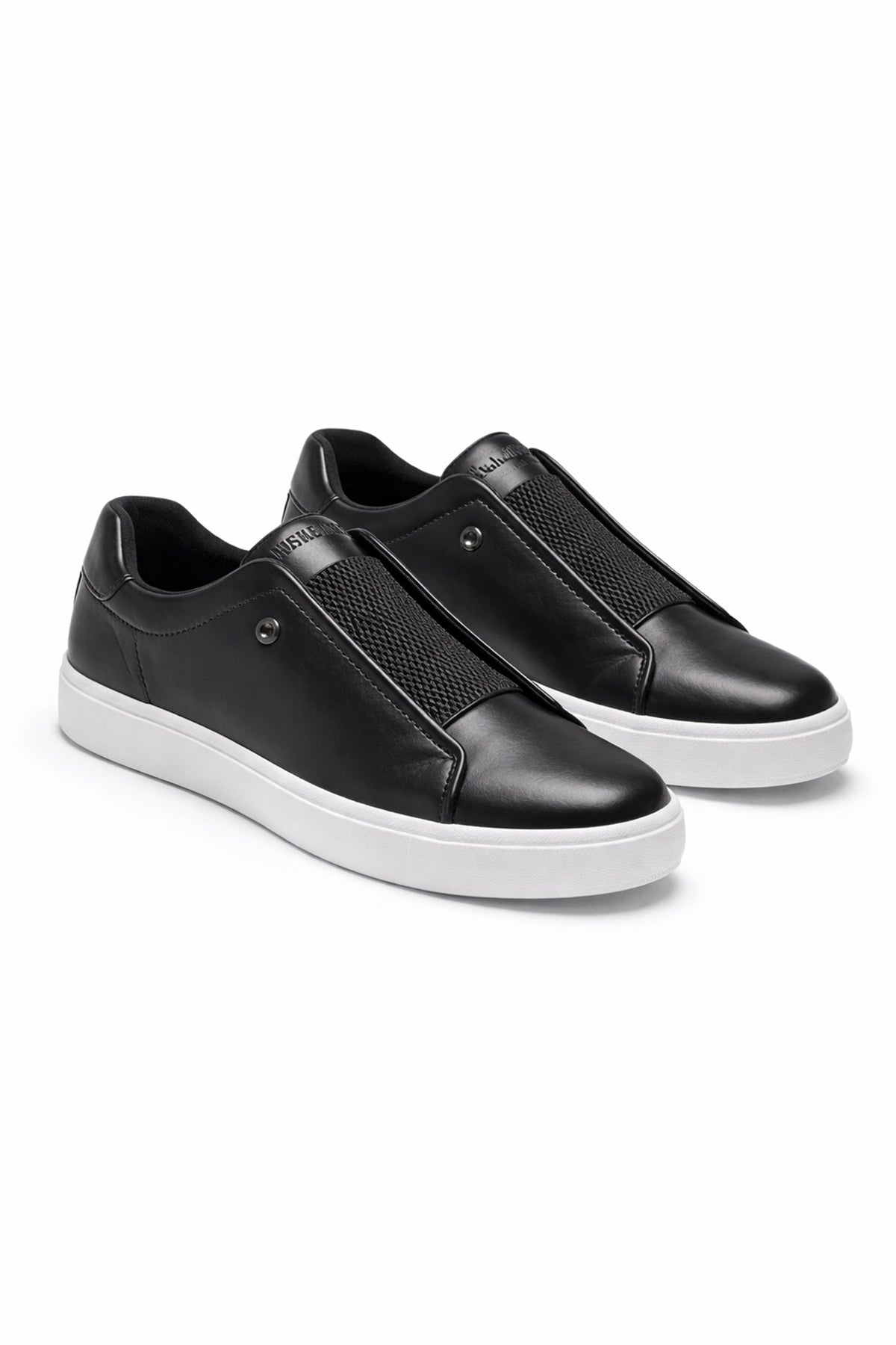 ND CITY™ Classic Black Low Top Trainers