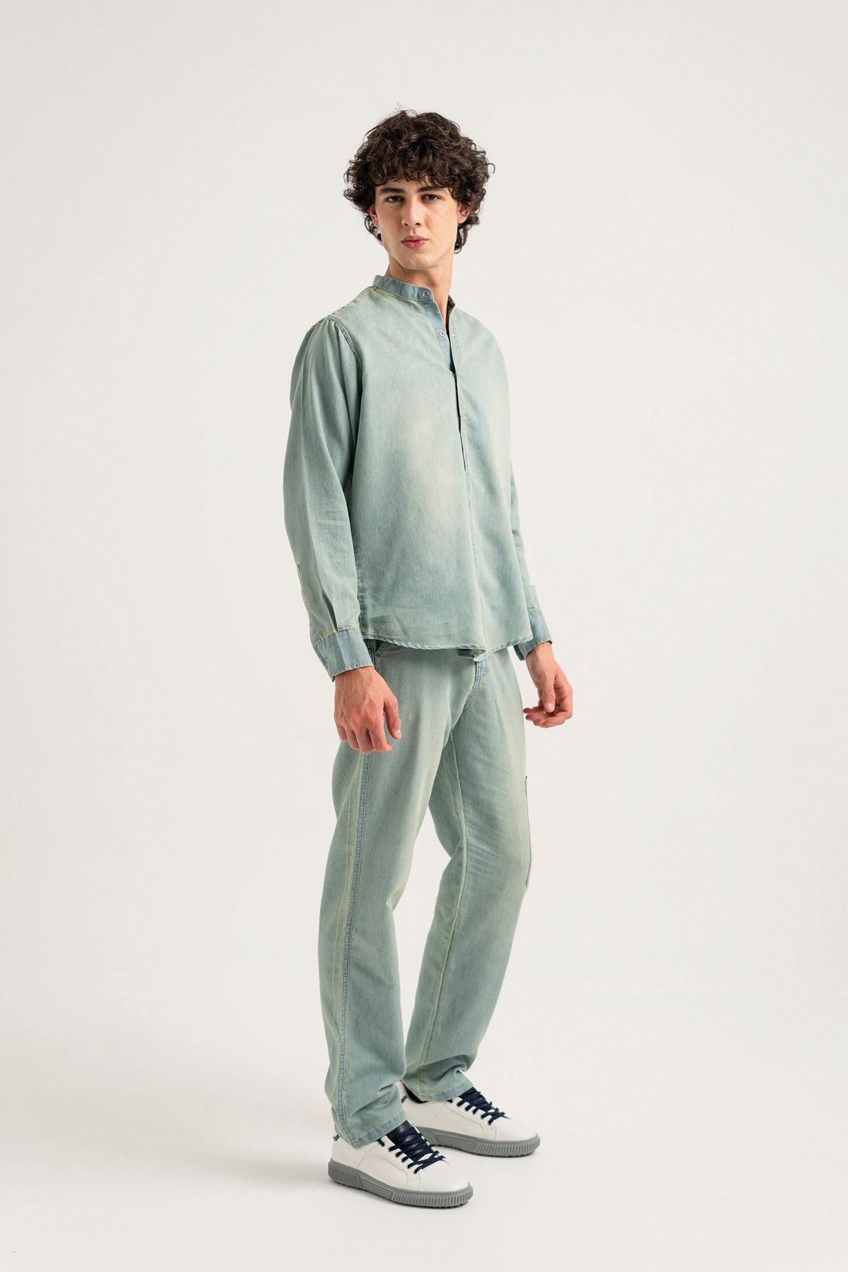 ND CITY™ Mid Blue Chambray Shirt
