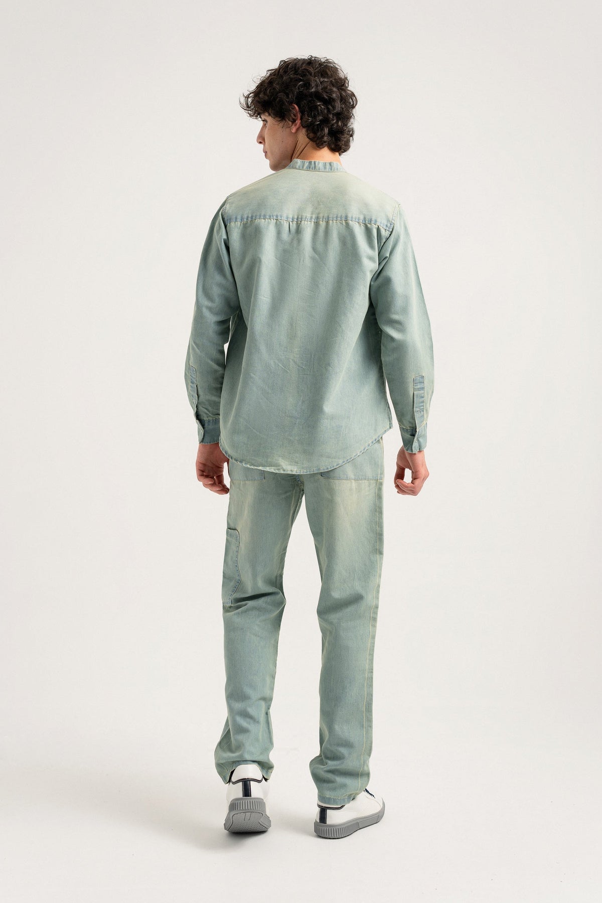 ND CITY™ Mid Blue Chambray Shirt