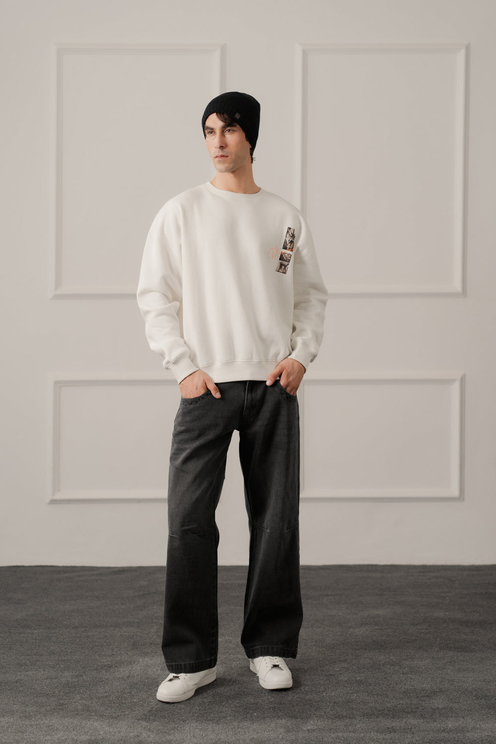 ND CITY™ White Relaxed Fit Graphic Sweatshirt